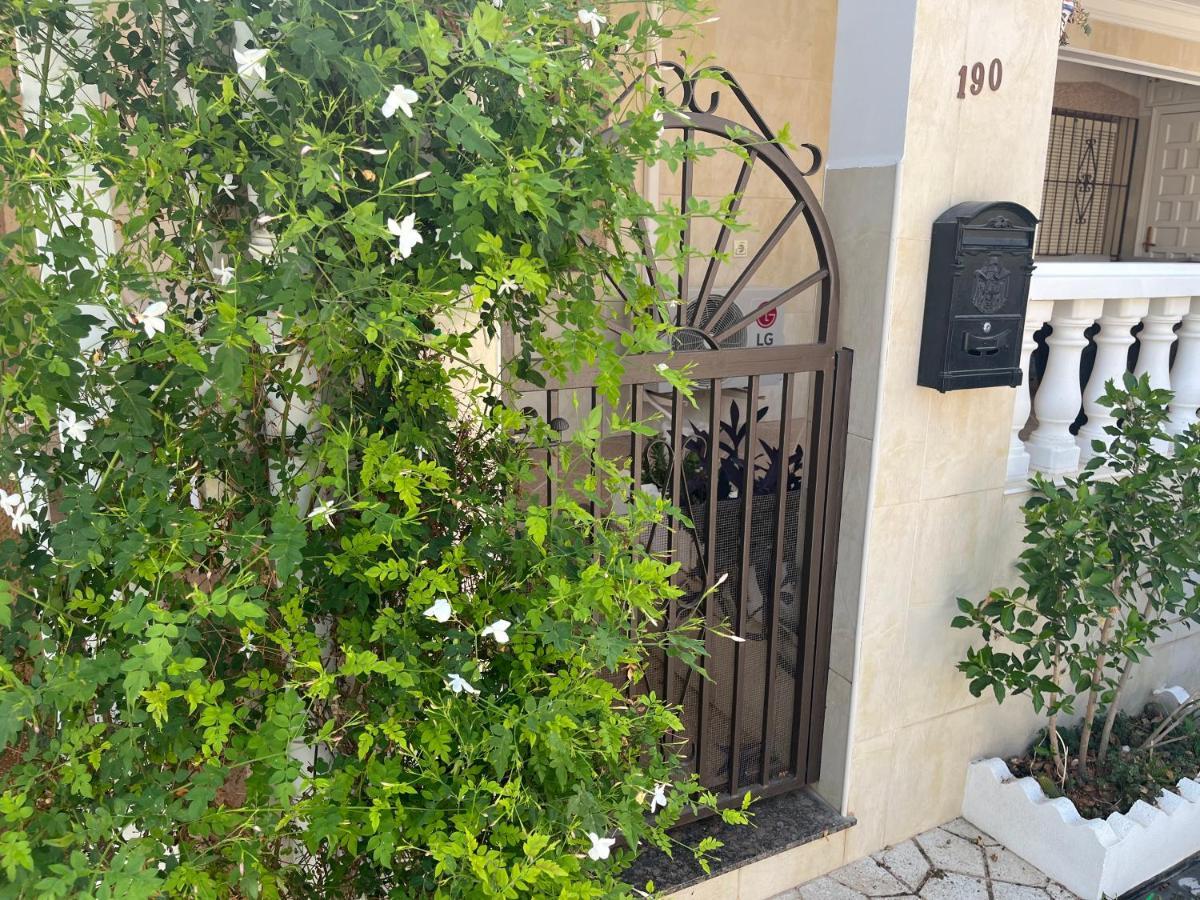La Marina Urb, Beautiful 4 Bedroom House, Alicante, San Fulgencio, Spain Esterno foto